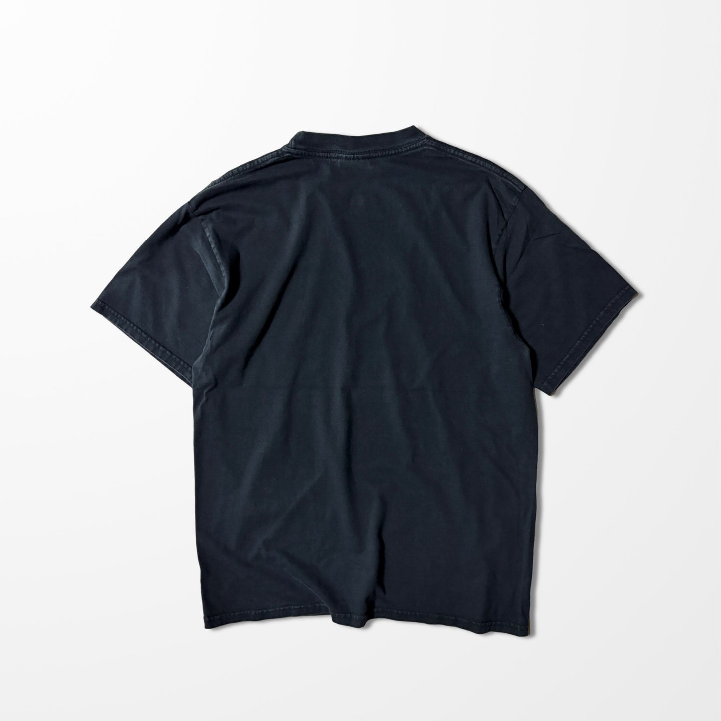 Shakespeare Fade Moon Art Tee – Minimal Graphic Black