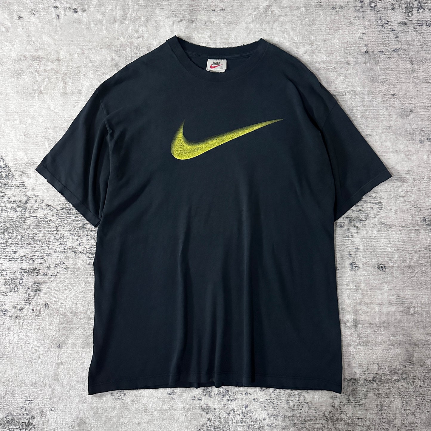 NIKE Cotton Swoosh T-Shirt L Black Yellow