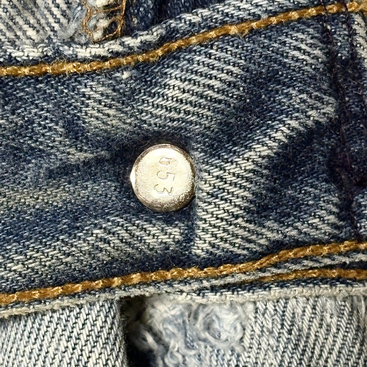 Levi’s 501 Vintage Distressed Jeans – Paint Stains & Heavy Fade – Made In USA  W38