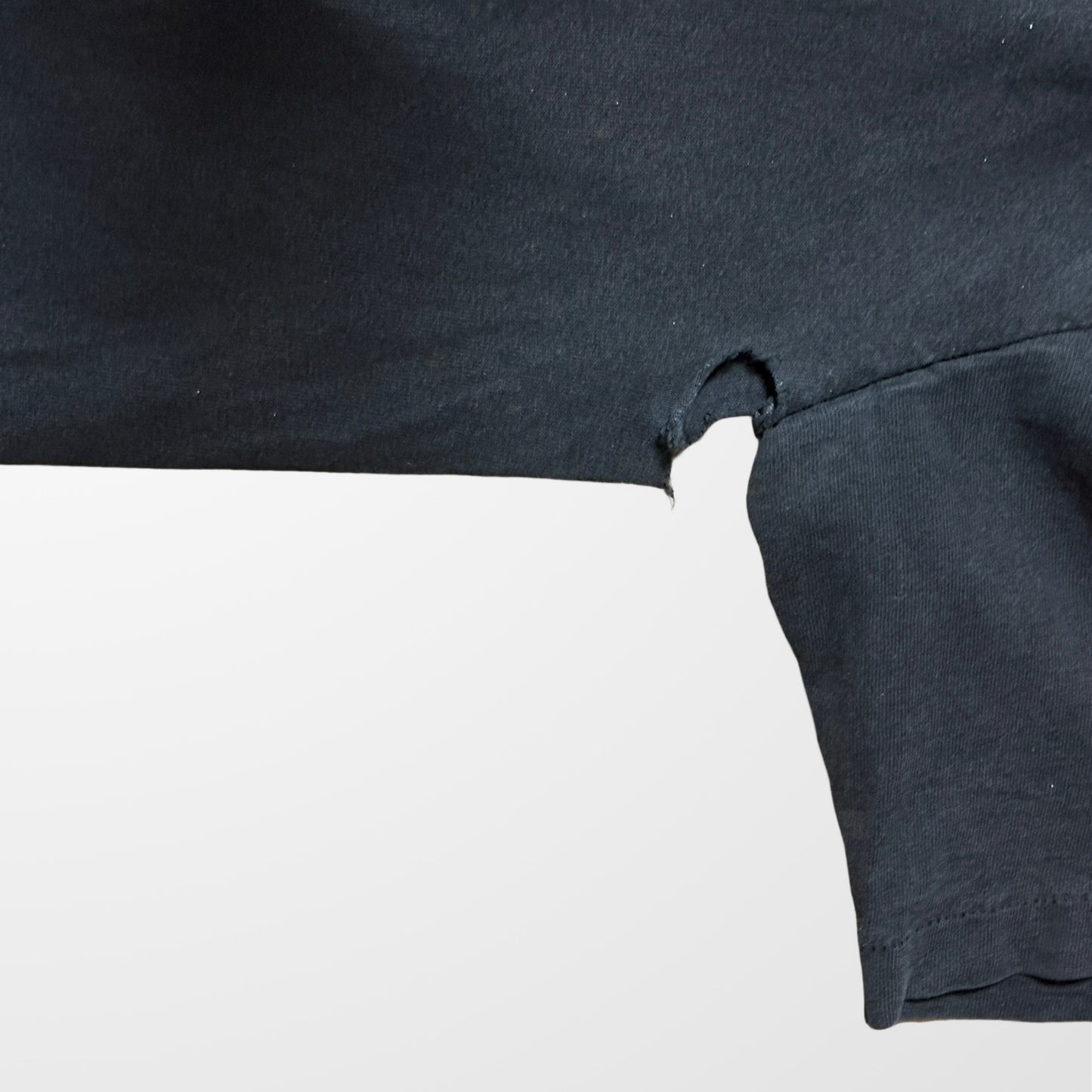 90s Art　Black Graphic T-Shirt – XL　Fruit of the Loom Screen Stars