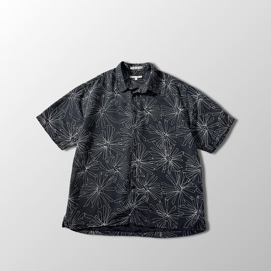 Black Floral Line Pattern Short Sleeve Shirt / Size XL
