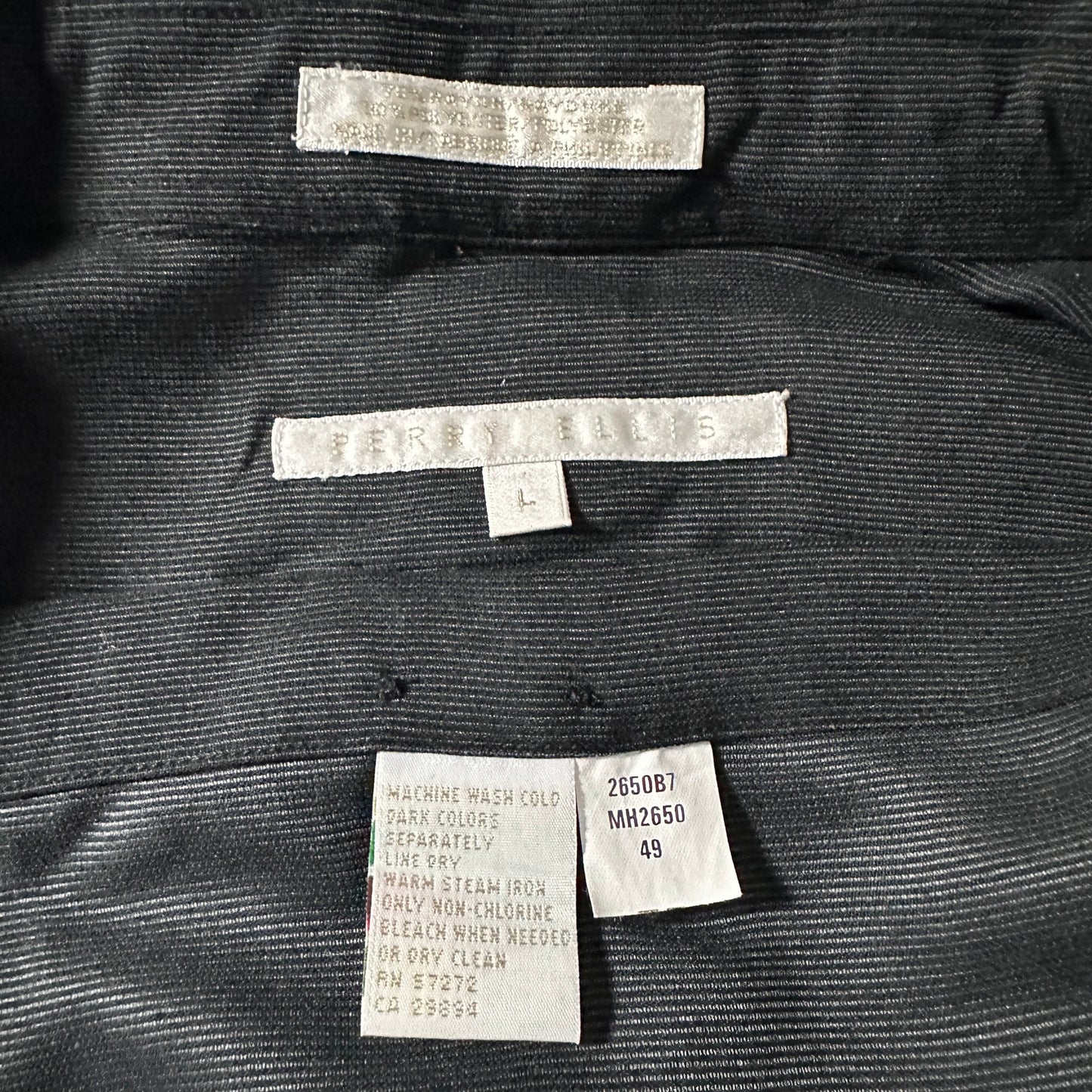 Perry Ellis Black Two-Pocket Long Sleeve Shirt – L - Rayon