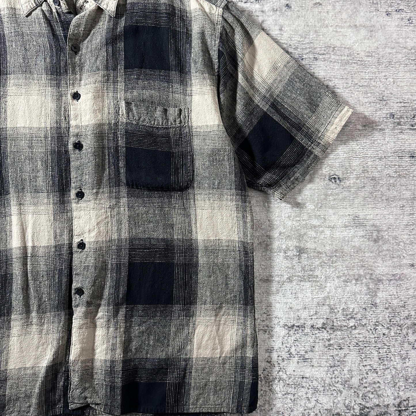 Linen Rayon Blend Black Gray Plaid Short Sleeve Shirt – L