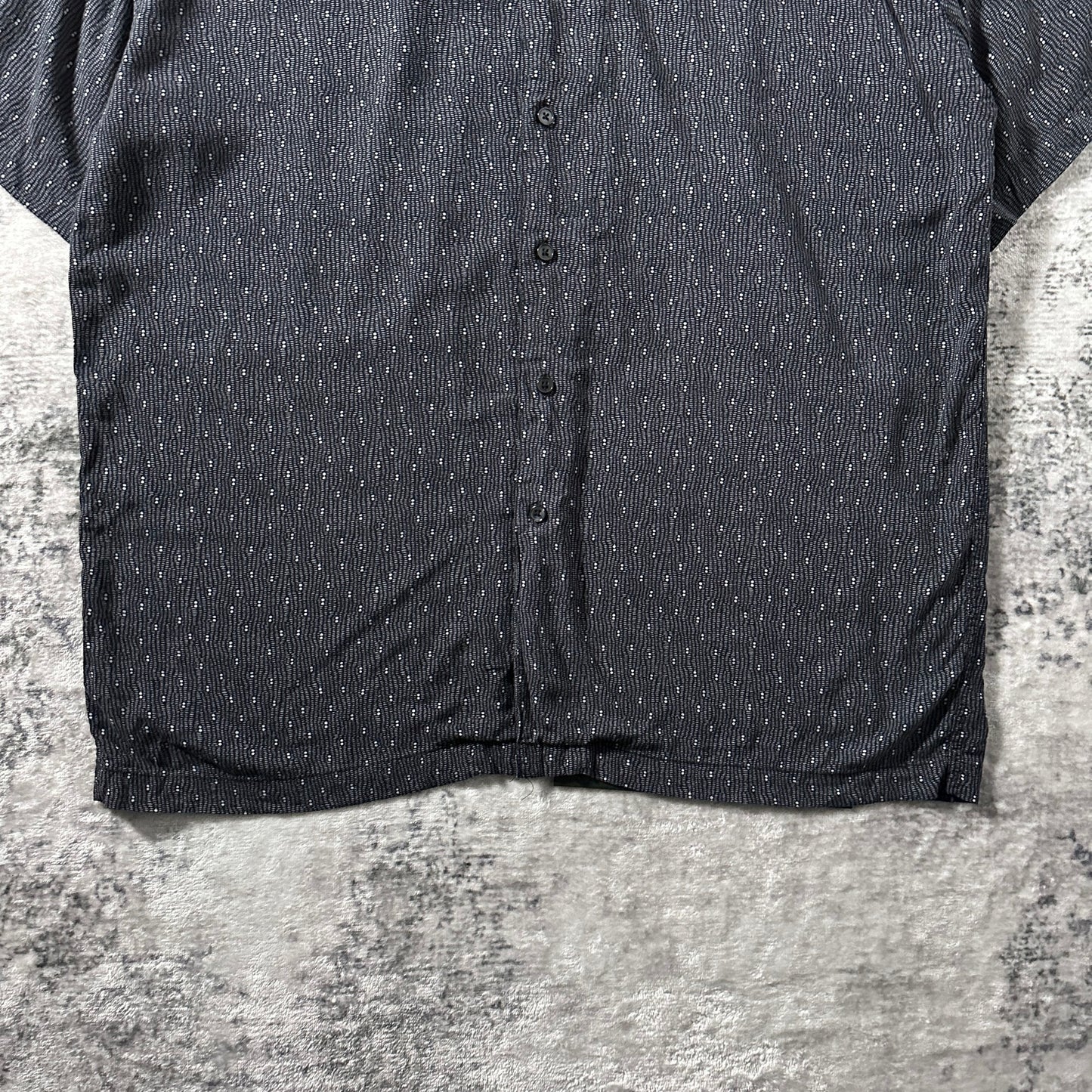 Perry Ellis Textured Dot Short Sleeve Shirt – L / Black