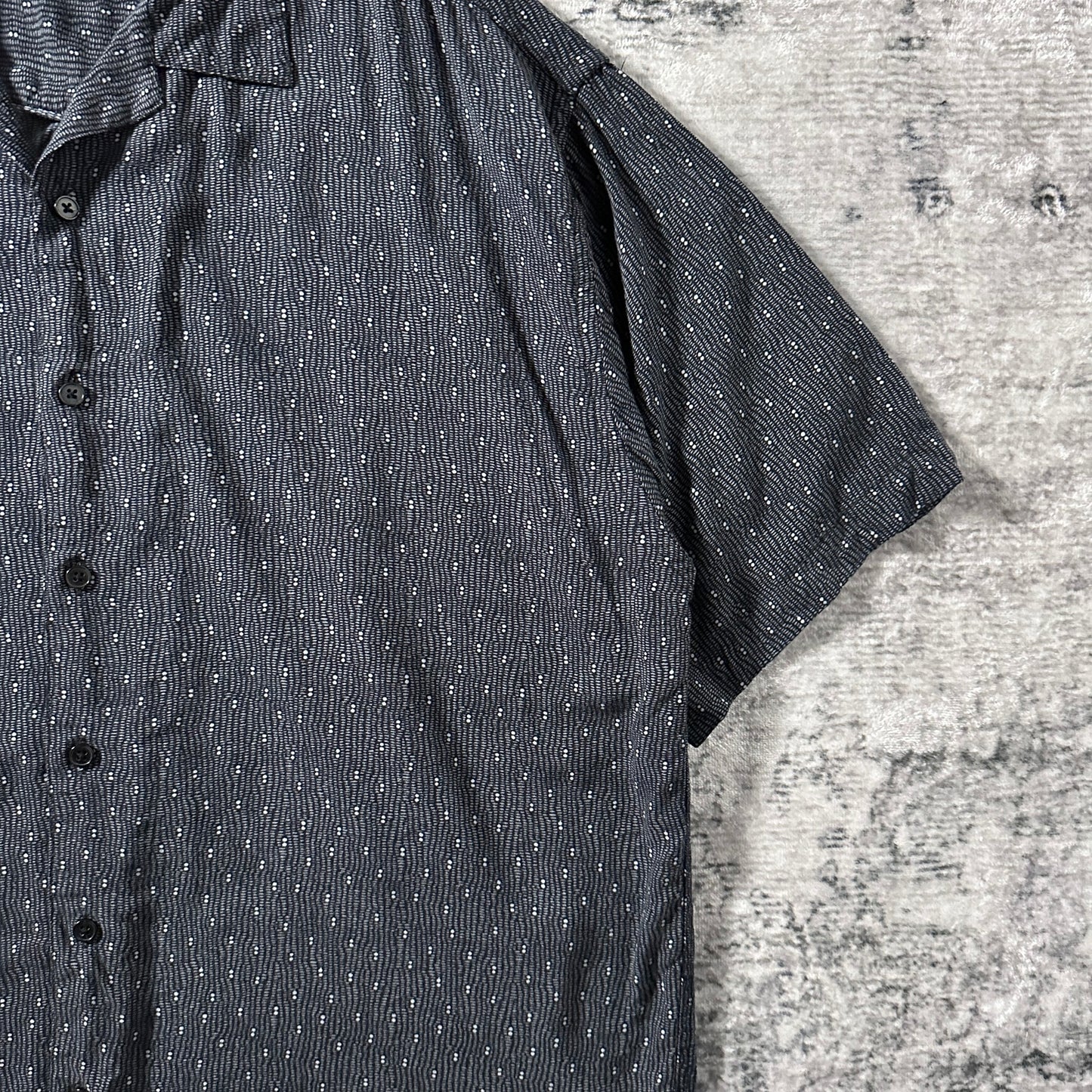 Perry Ellis Textured Dot Short Sleeve Shirt – L / Black