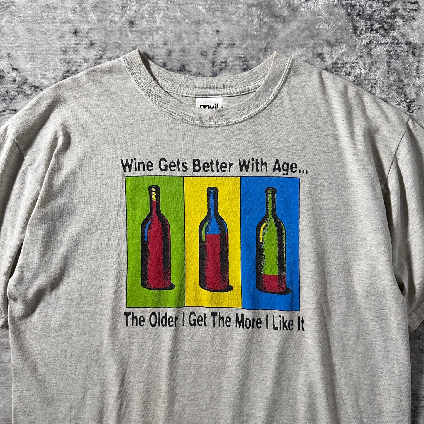 Wine Graphic T-Shirt – L / Heather Gray