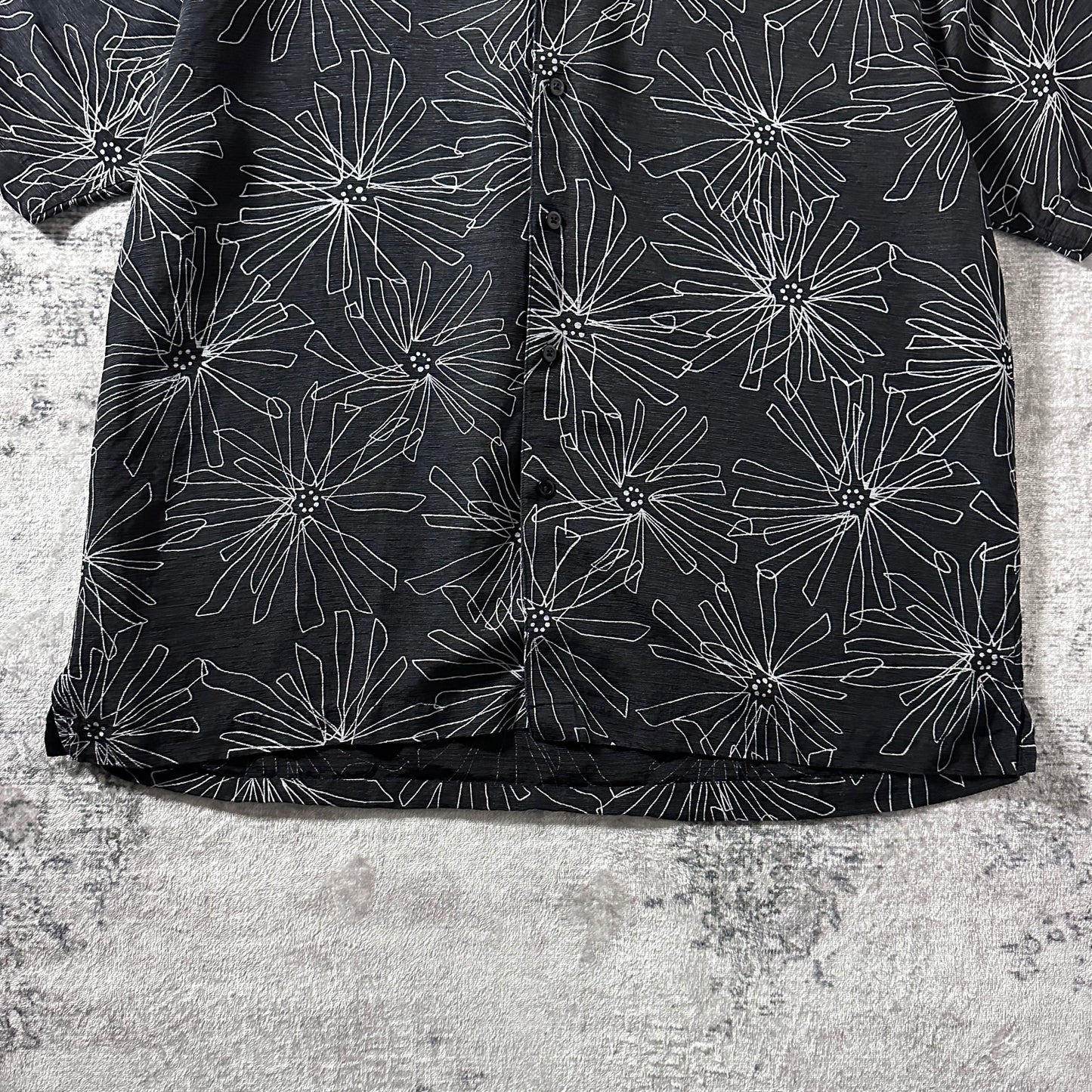 Black Floral Line Pattern Short Sleeve Shirt / Size XL