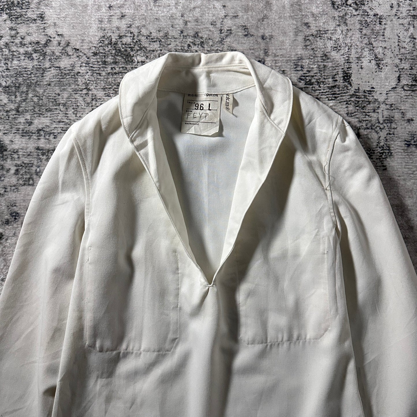 White Pullover Smock Shirt – 96L