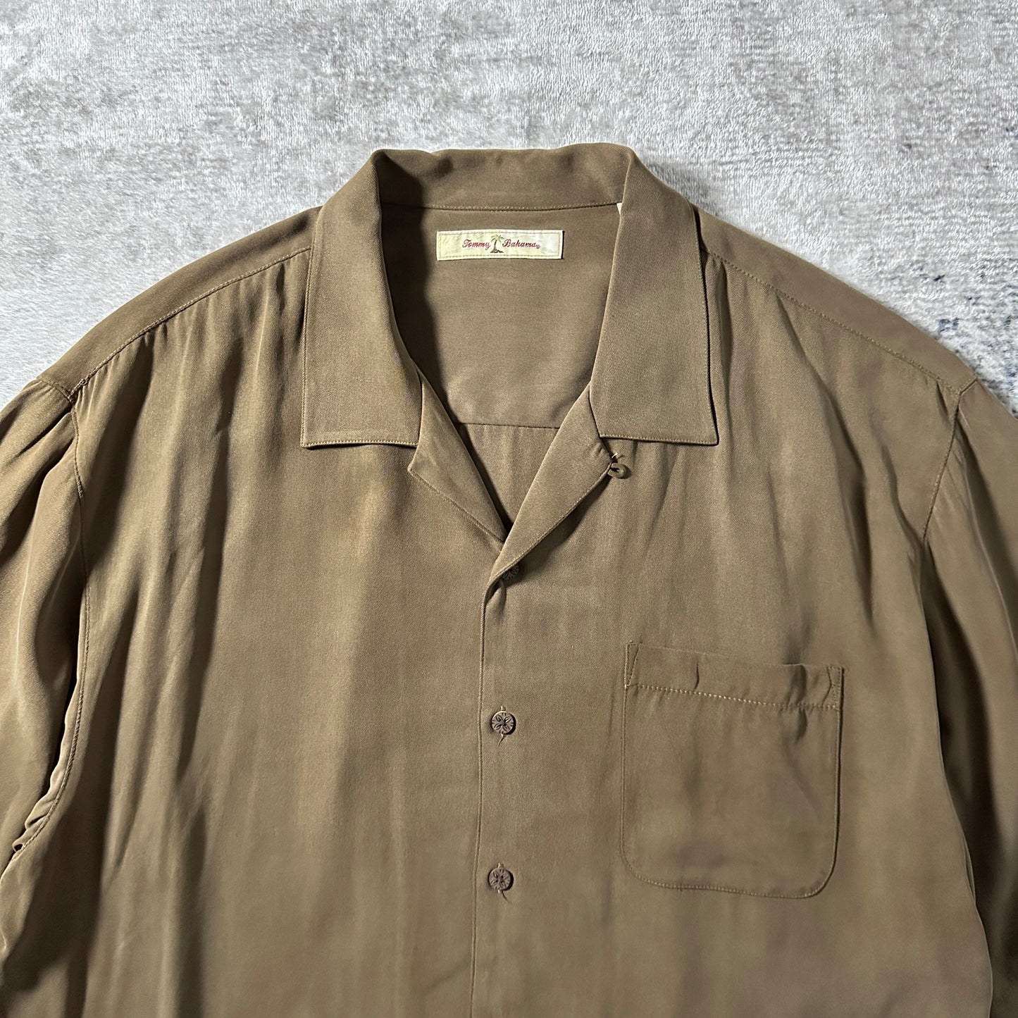 Tommy Bahama 100% Silk Olive Brown Short Sleeve Open Collar Shirt – XL