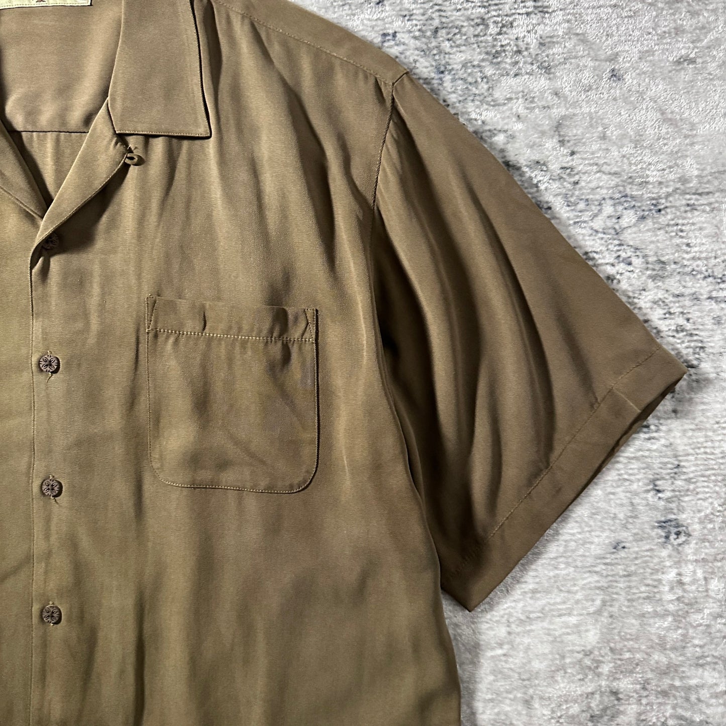 Tommy Bahama 100% Silk Olive Brown Short Sleeve Open Collar Shirt – XL