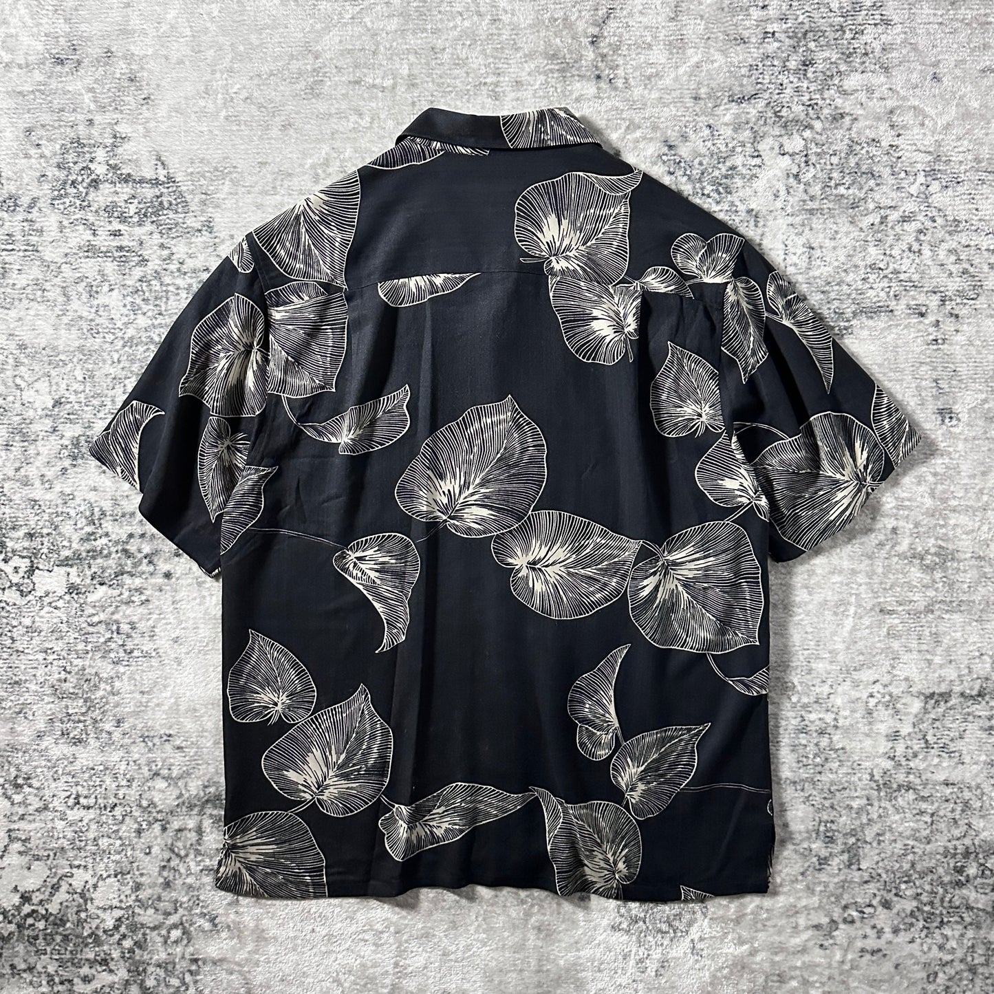 BARACUTA 100% Silk Black Leaf Print Short Sleeve Open Collar Shirt – M