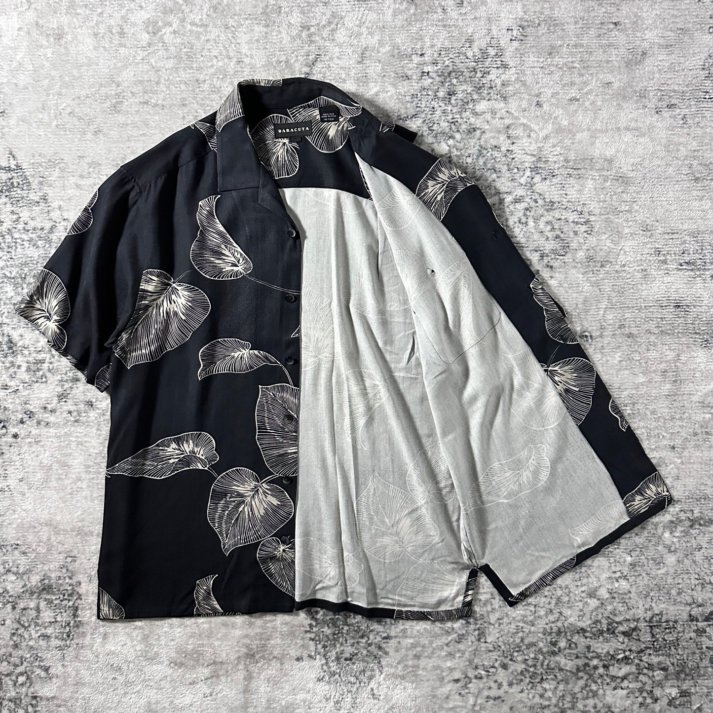 BARACUTA 100% Silk Black Leaf Print Short Sleeve Open Collar Shirt – M