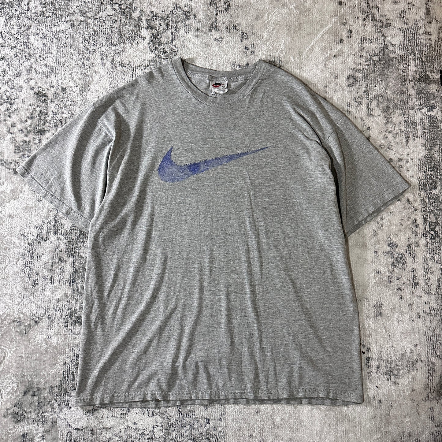 Nike Center Swoosh Heather Gray T-Shirt L