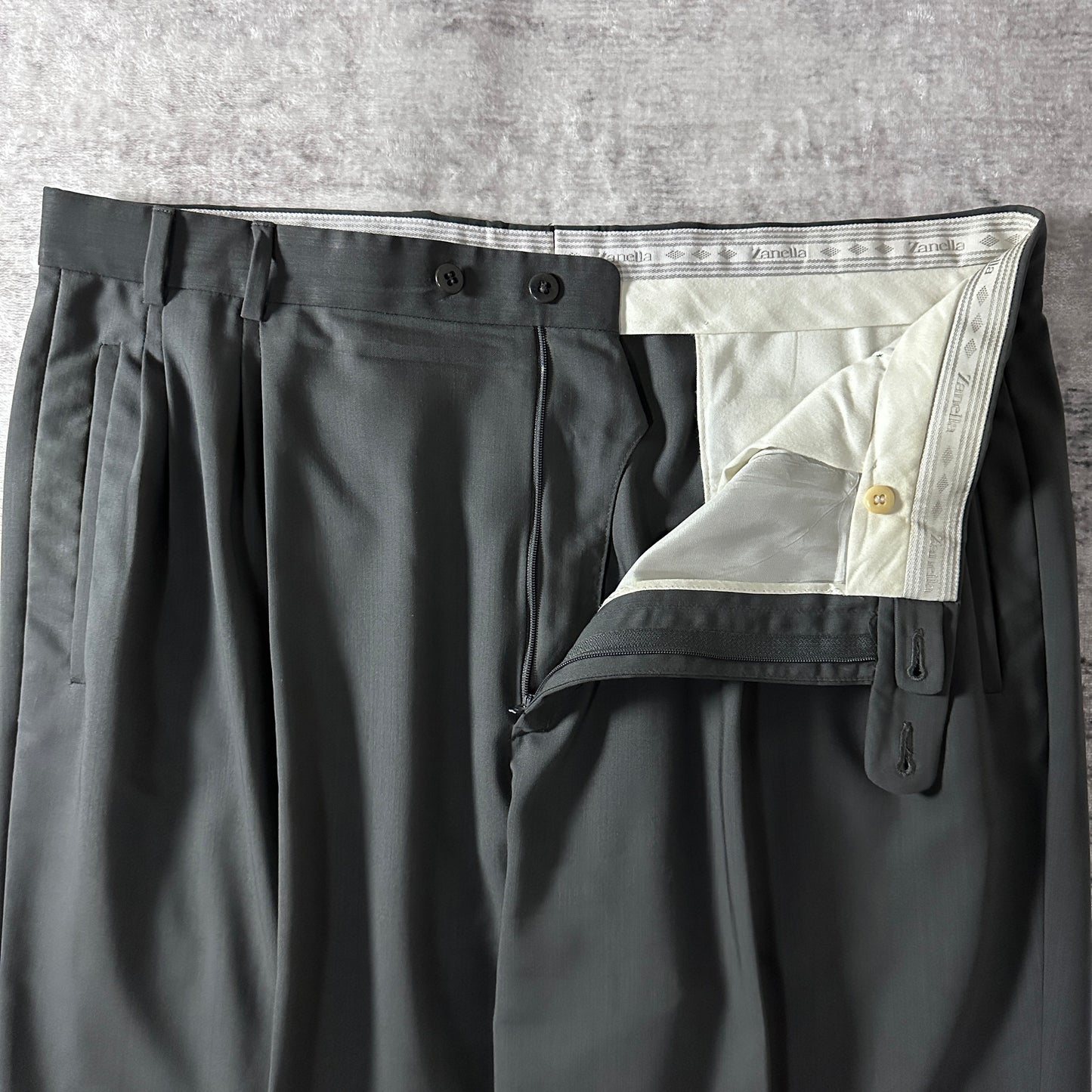 Zanella Charcoal Gray Wool Pleated Trousers Size 36