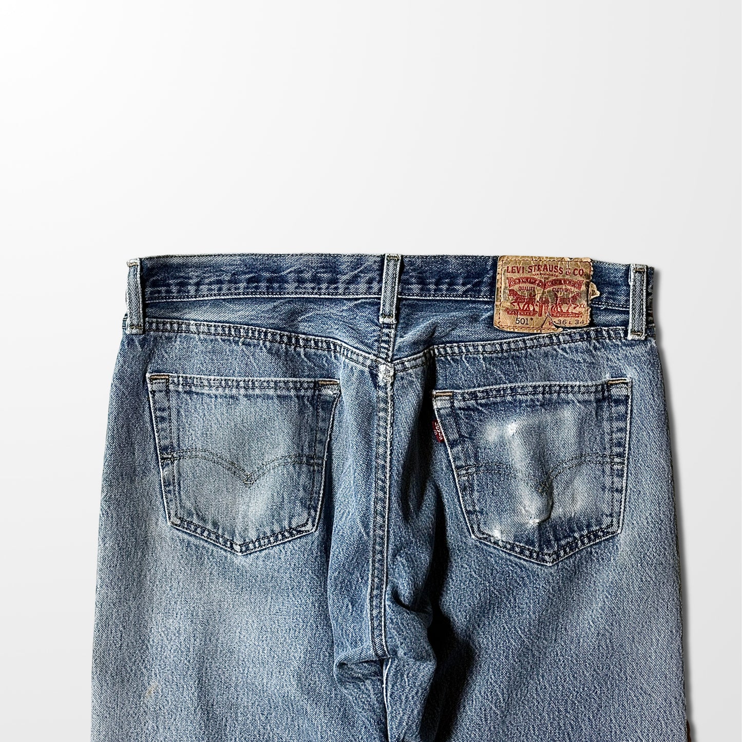 Levi’s 501 Vintage Distressed Denim Jeans – W34