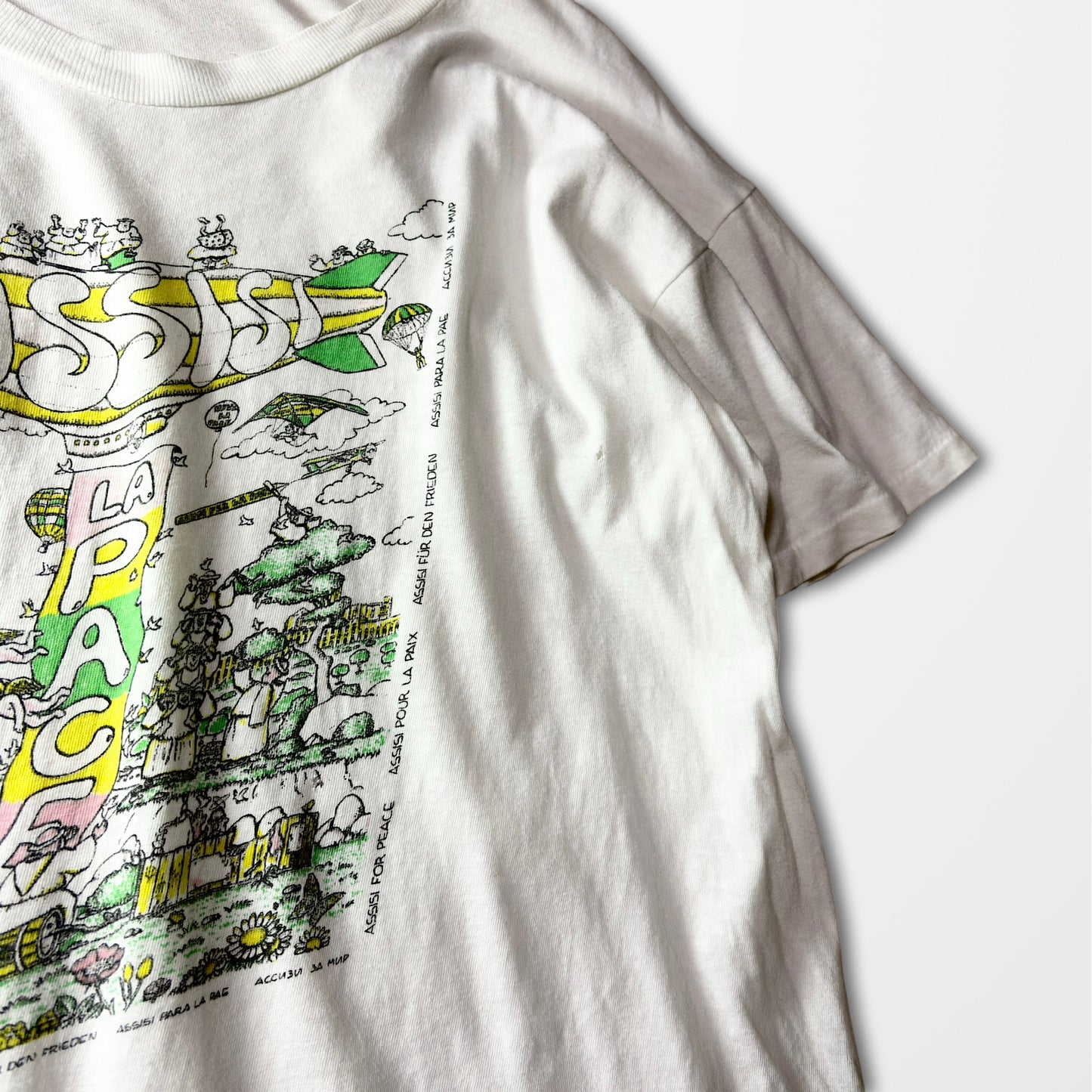 Hand-drawn peace graphic T-shirt / white / assist for peace