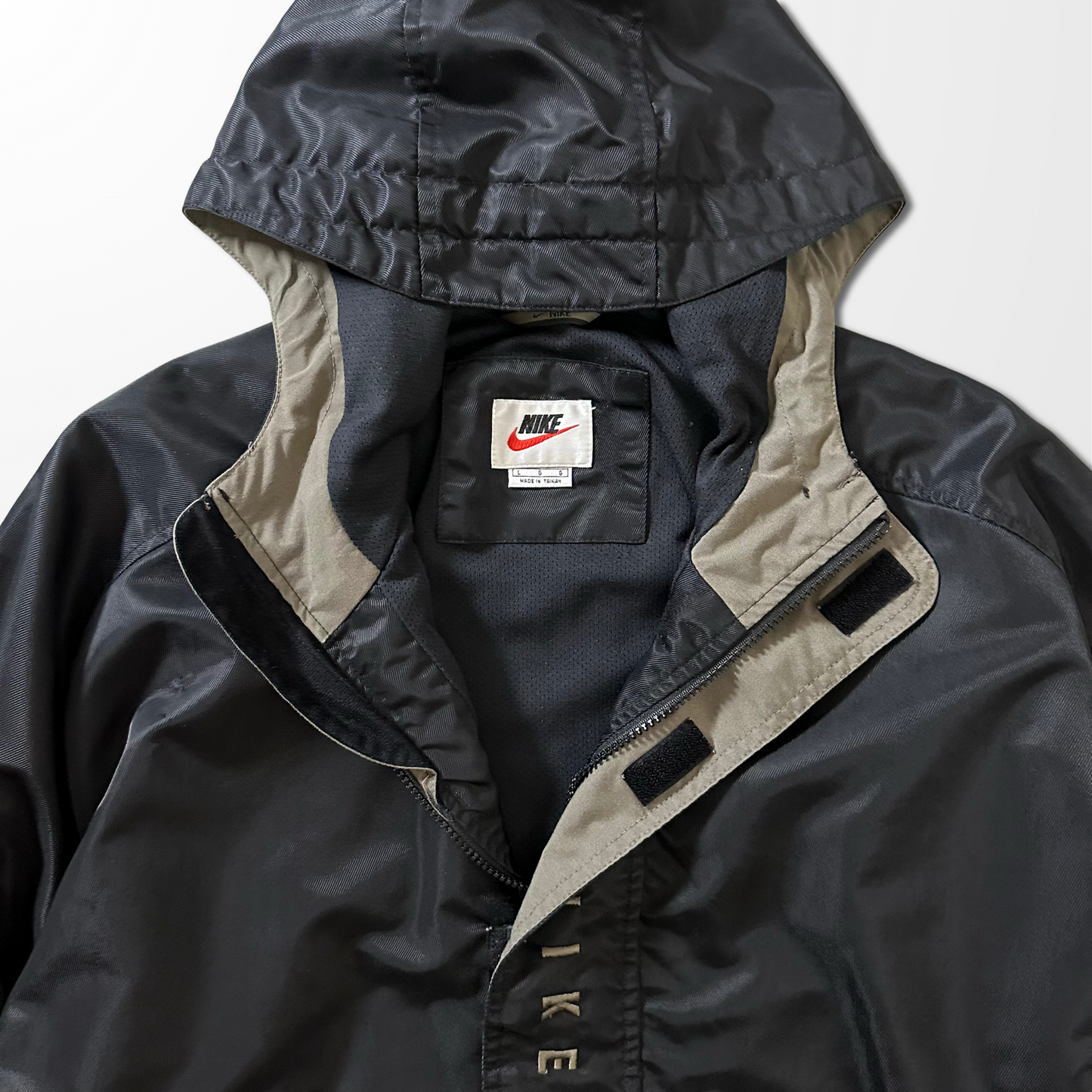 Nike Nylon Half-Zip Hooded Jacket – Black / Khaki – L