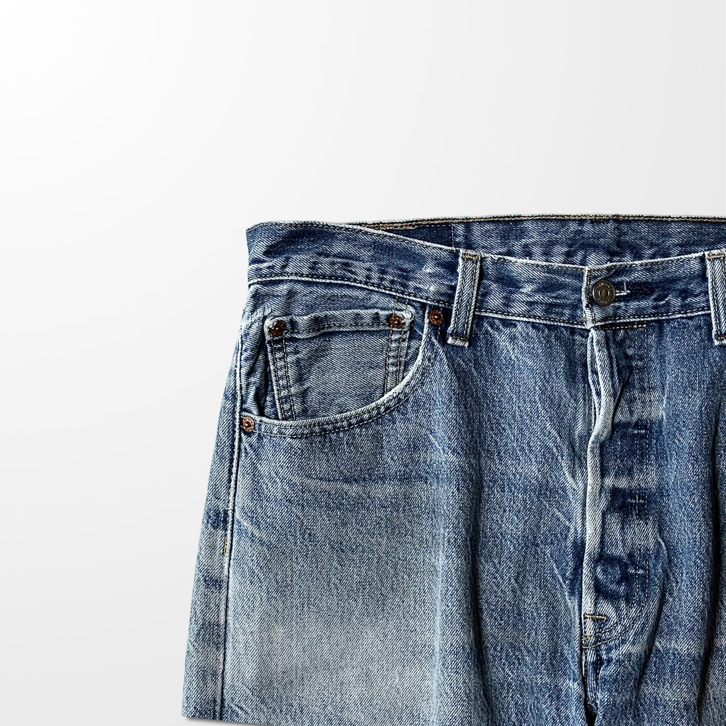 Levi’s 501 Vintage Distressed Denim Jeans – W34