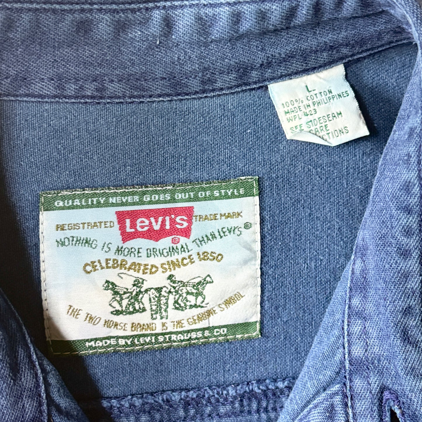 Levi’s  Indigo Denim Shirt 100% Cotton – L
