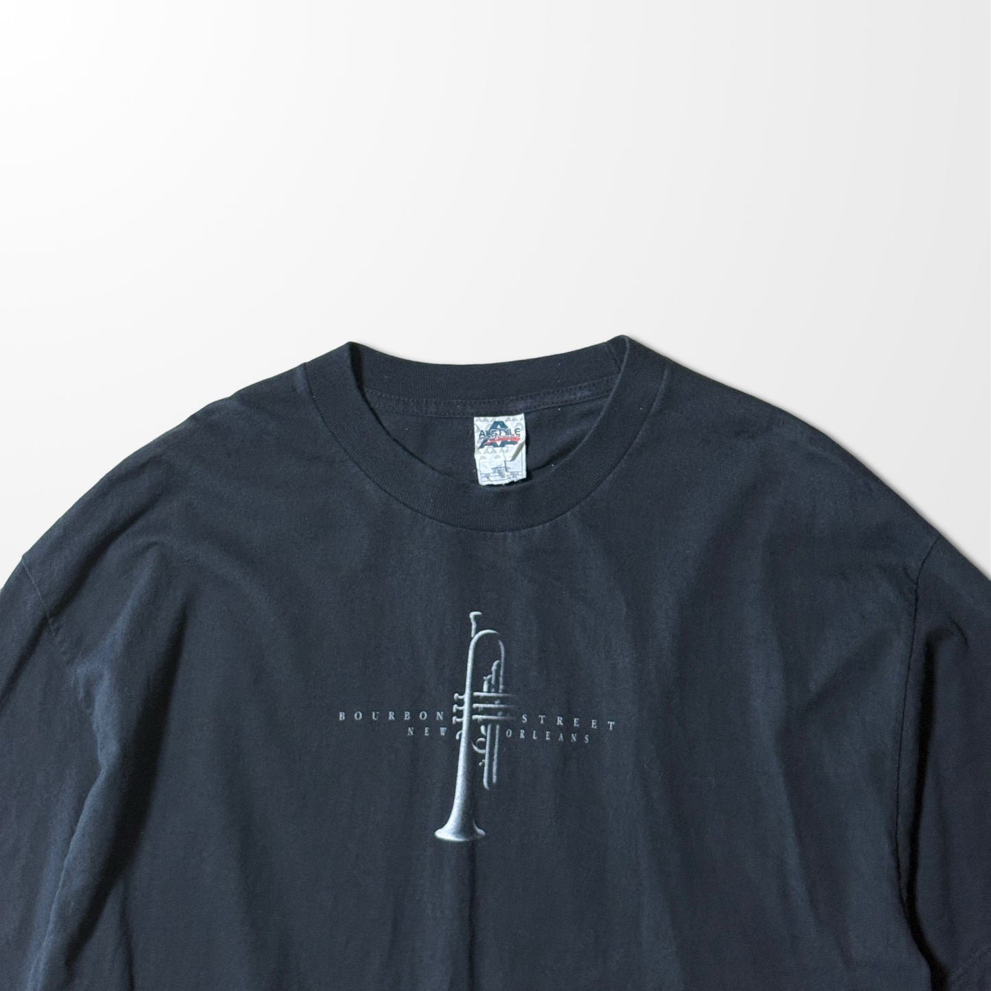 Jazz Line Art Graphic Tee – Minimal Black T-shirt, Size L, 90s Inspired