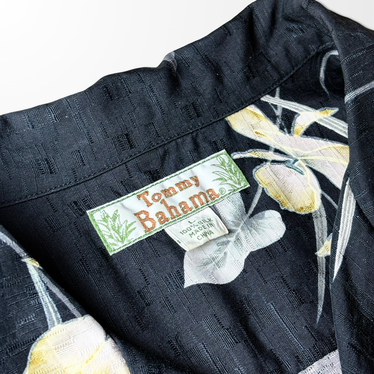 Vintage Black Floral Open Collar Shirt – Relaxed Fit,silk