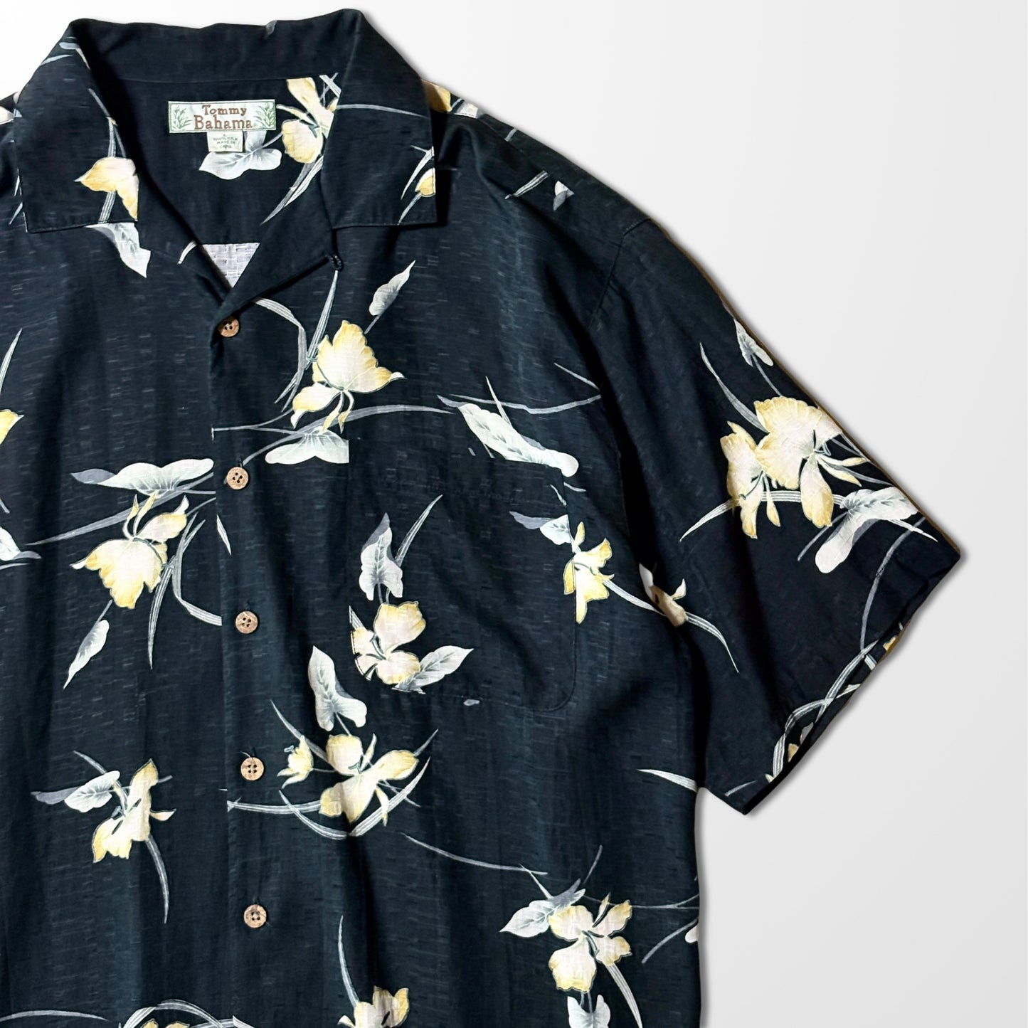 Vintage Black Floral Open Collar Shirt – Relaxed Fit,silk