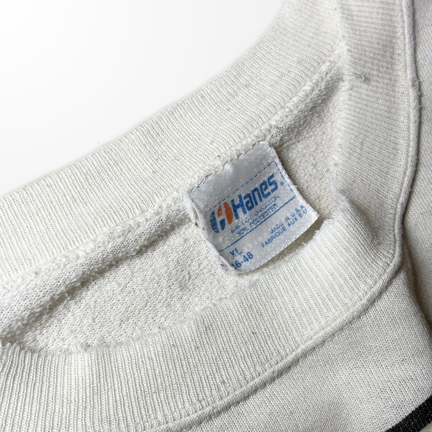 Grizzly Bear Graphic Sweatshirt – National Parks Print White