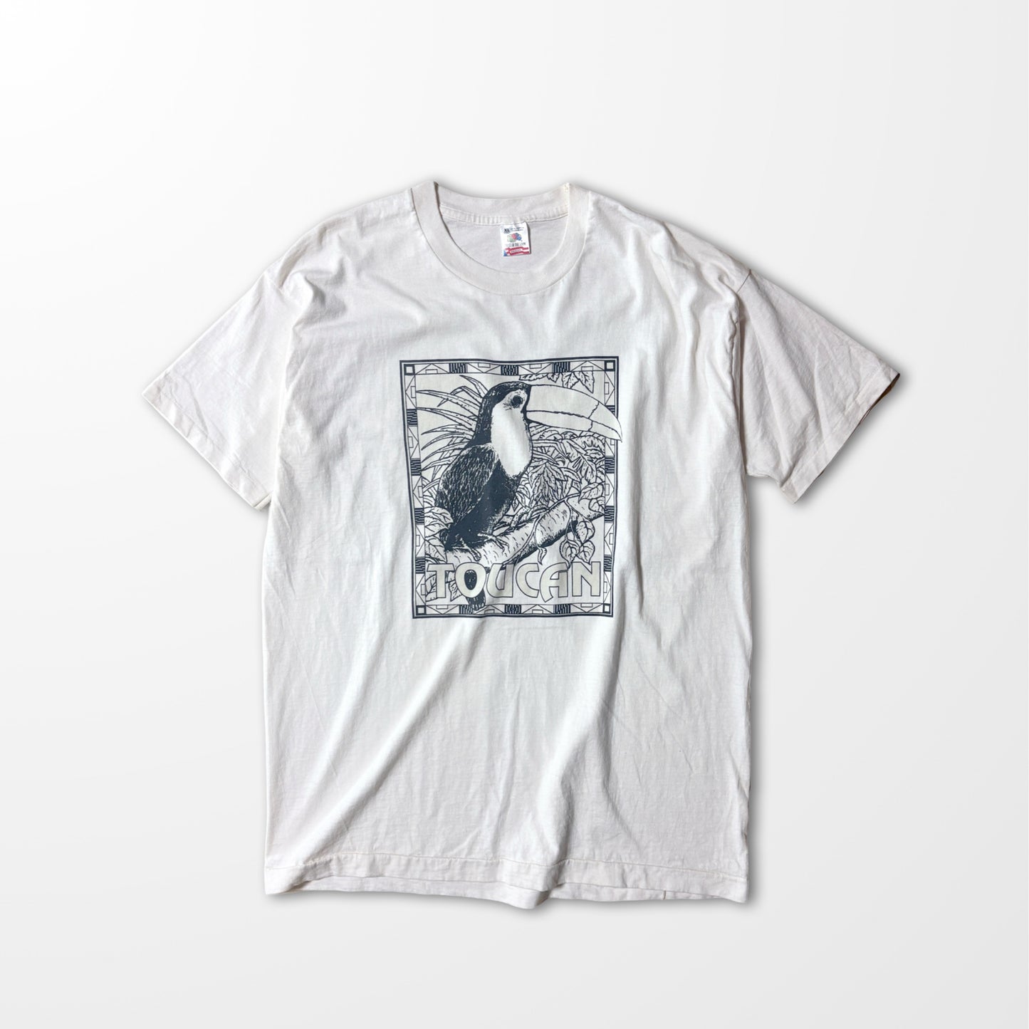 Fade Toucan Print Tee / Vintage Animal Art T-shirt