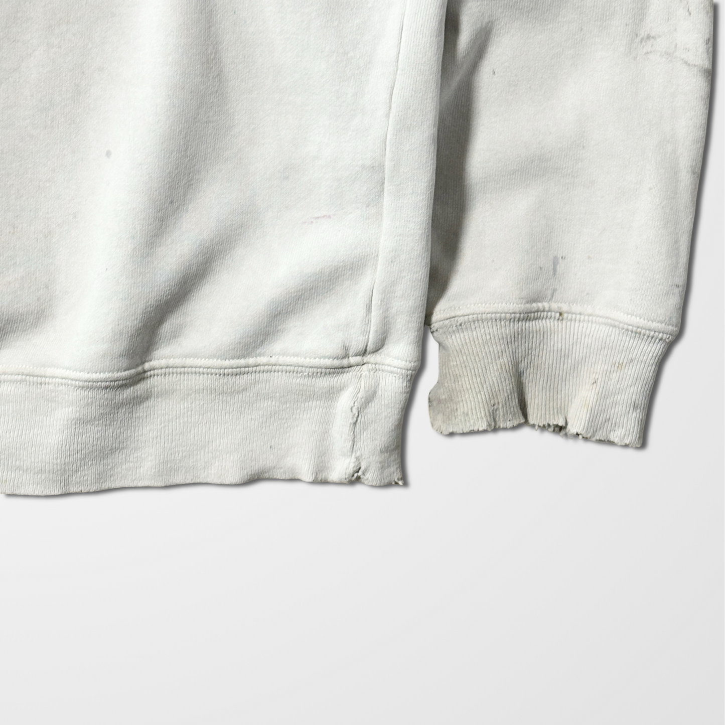 Calvin Klein Jeans Paint Stained Sweatshirt – White – L