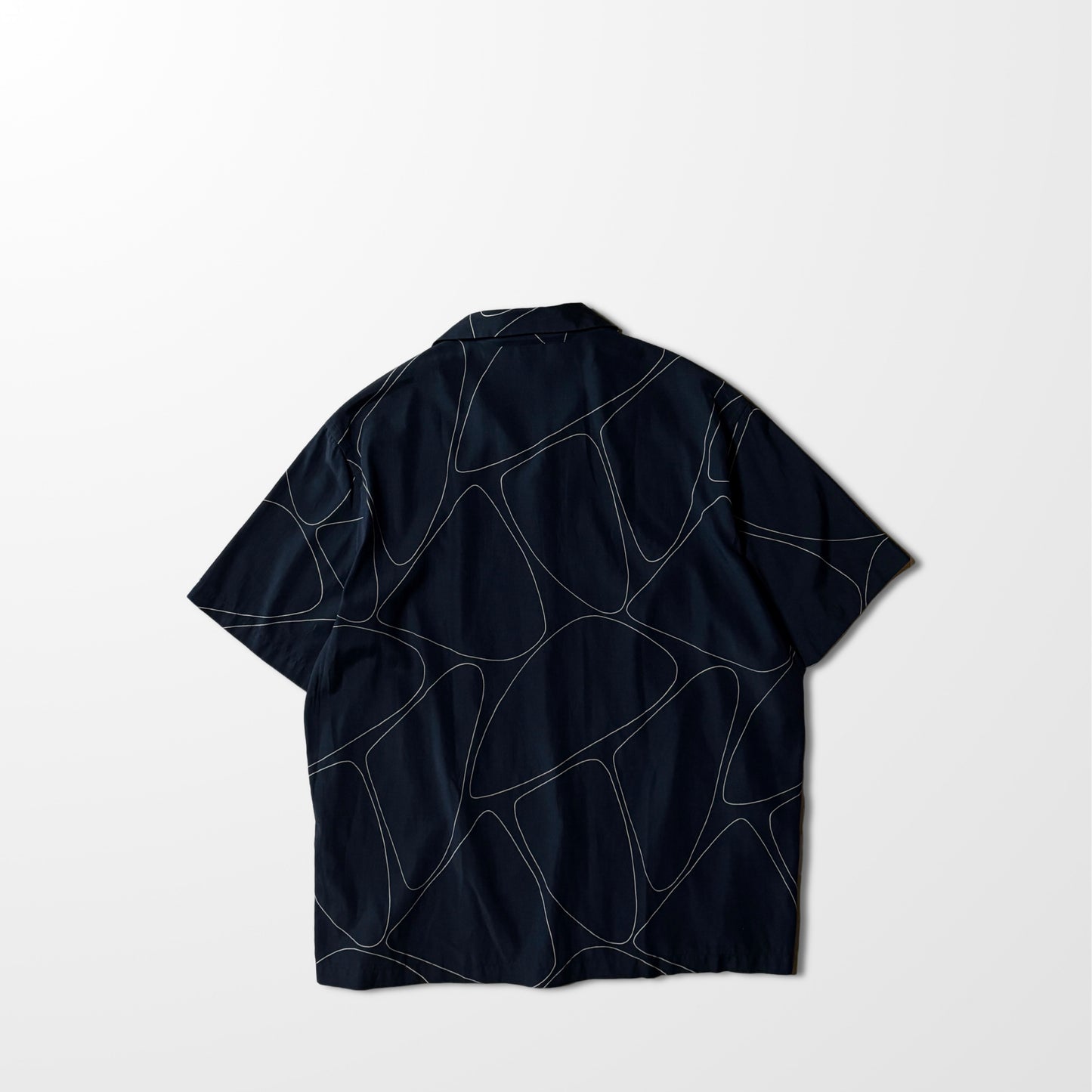 Silk Geometric Pattern Open-Collar Shirt - Black & White Abstract Lines - Size XL