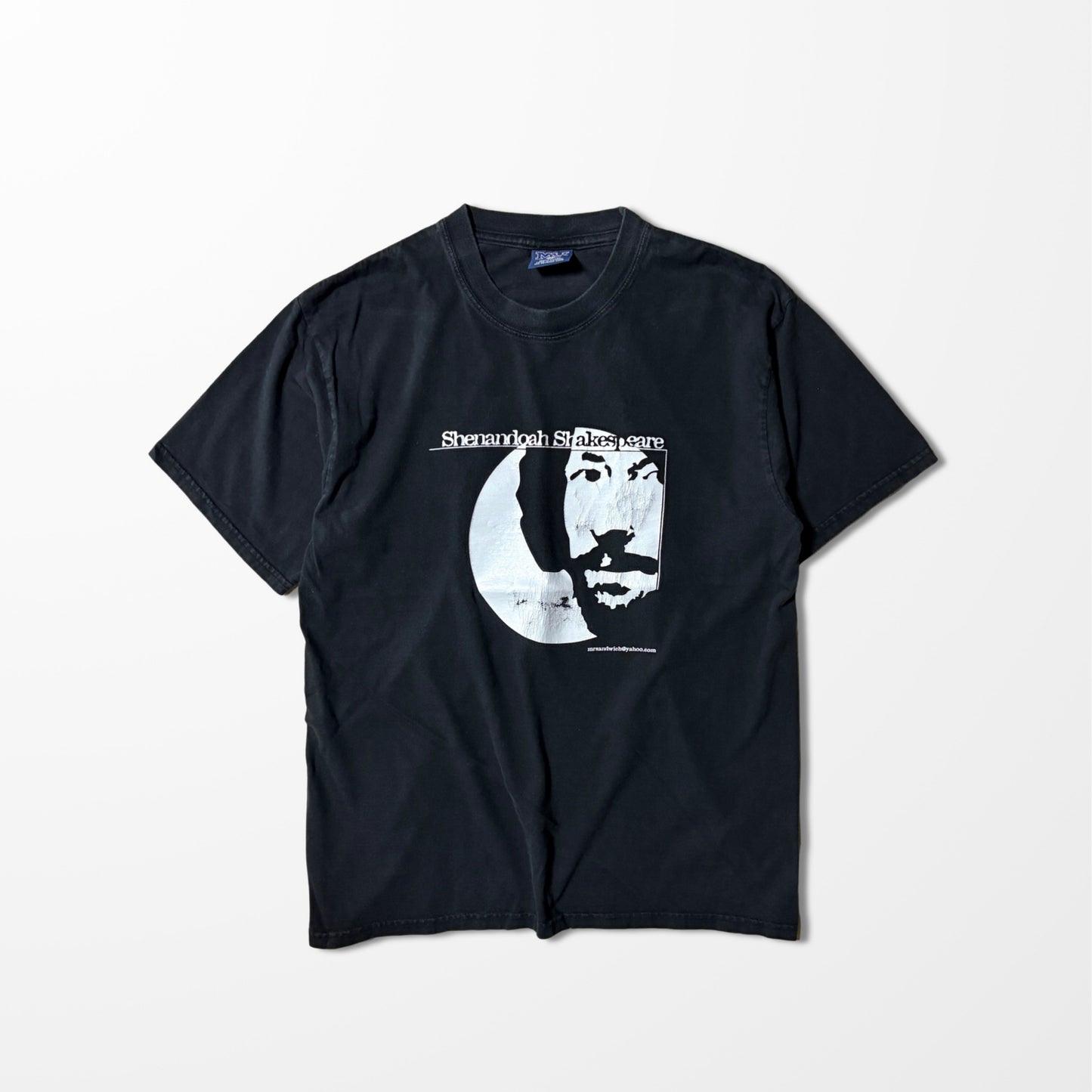 Shakespeare Fade Moon Art Tee – Minimal Graphic Black