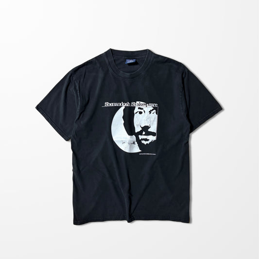 Shakespeare Fade Moon Art Tee – Minimal Graphic Black