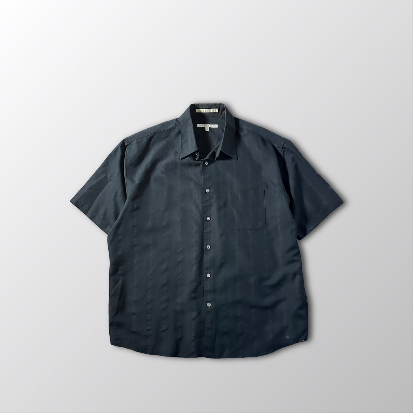 Perry Ellis　Rayon Black Shadow Stripe Short Sleeve Shirt – XL