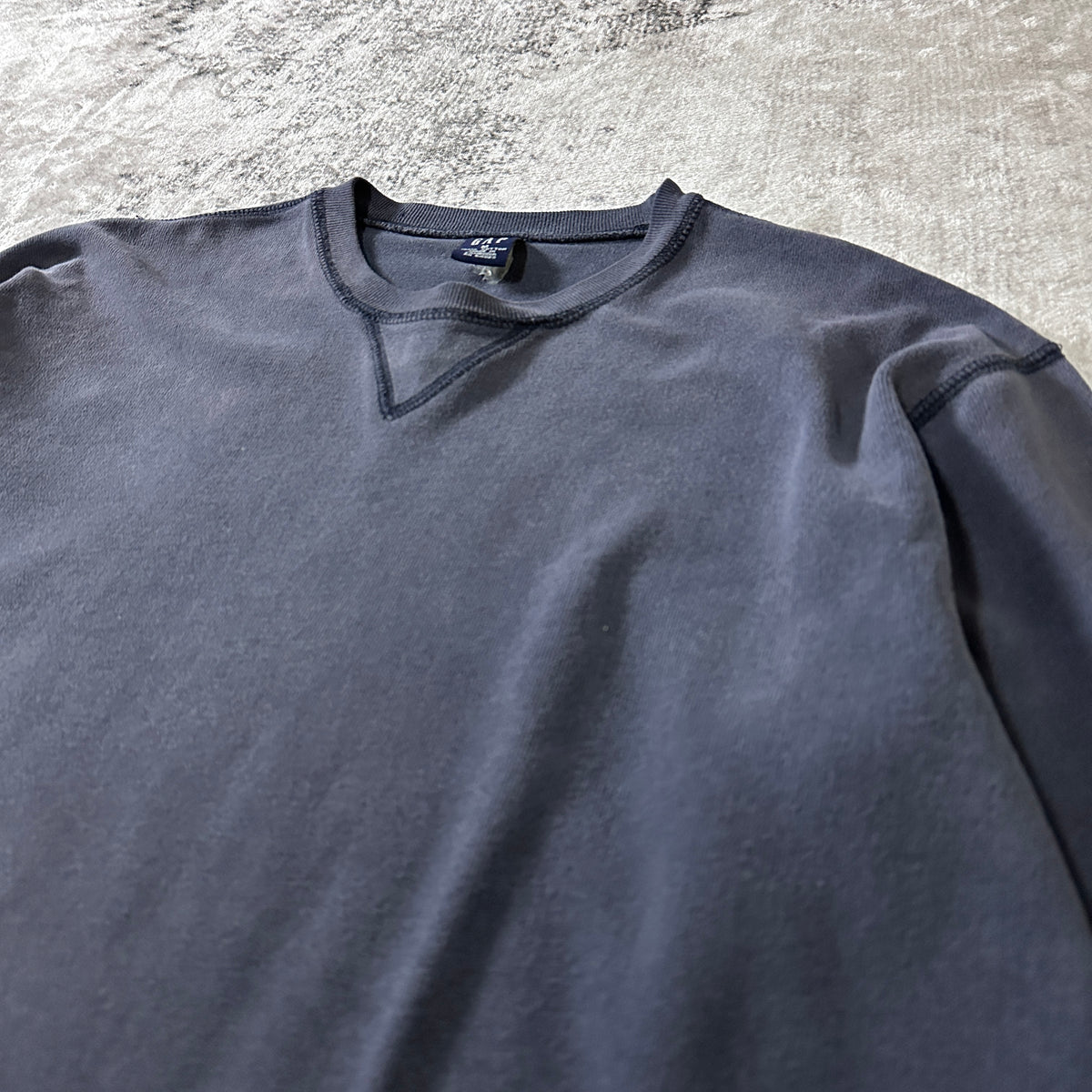 GAP Faded Navy Cotton Crewneck Sweatshirt Size M