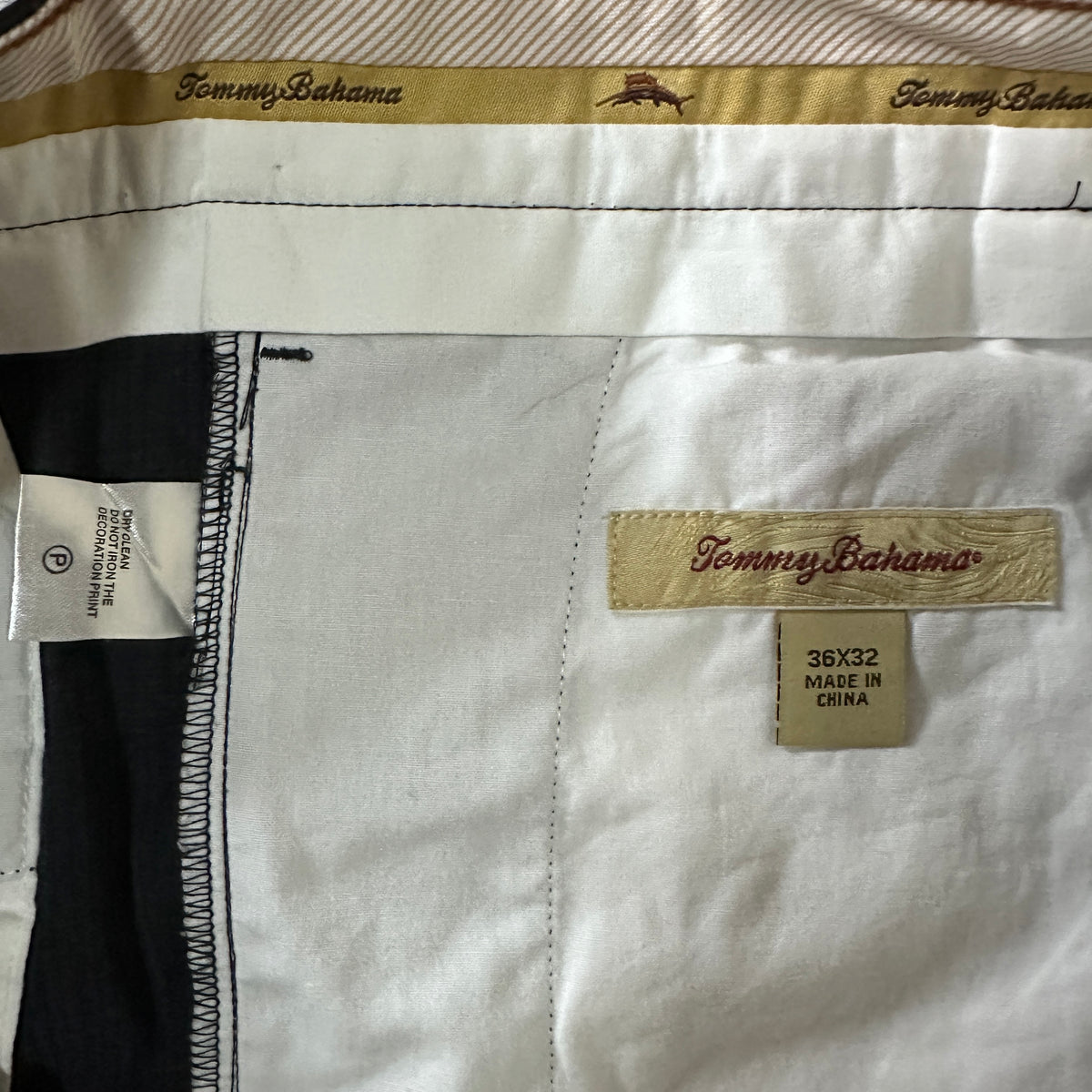 Tommy Bahama Black Silk Blend Pleated Trousers Size 36x32