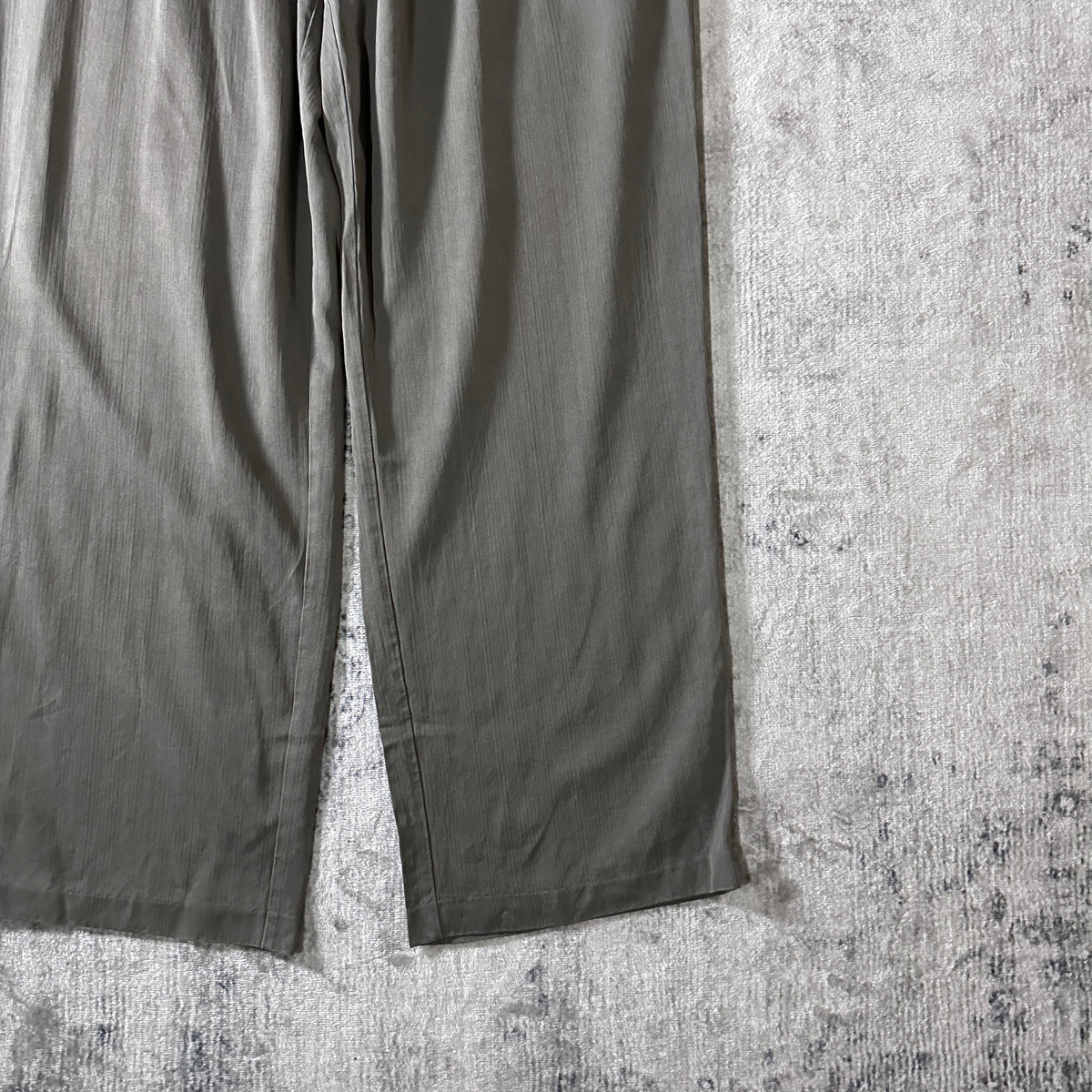 Tommy Bahama Olive Gray Silk Blend Pleated Trousers Size 34x30