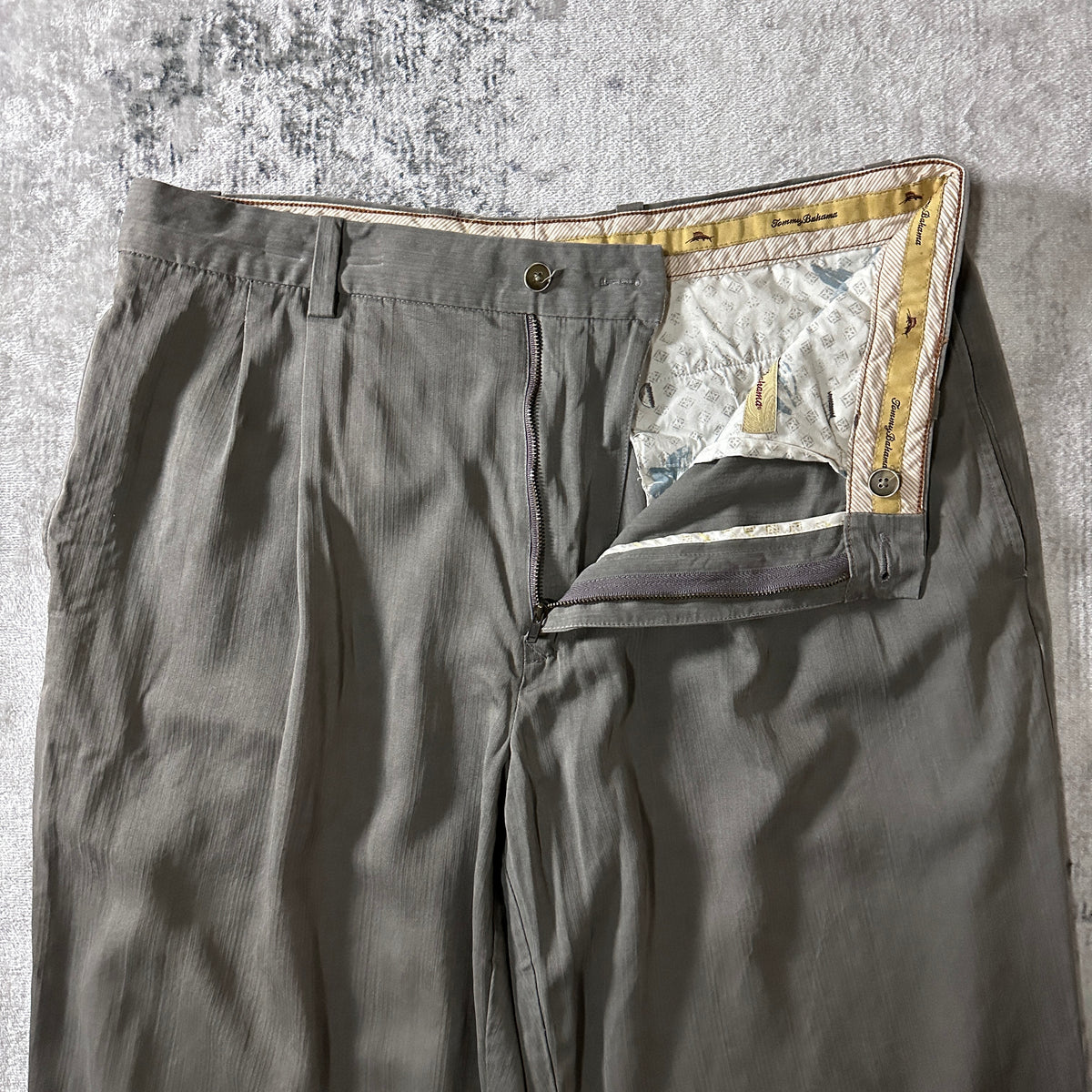 Tommy Bahama Olive Gray Silk Blend Pleated Trousers Size 34x30