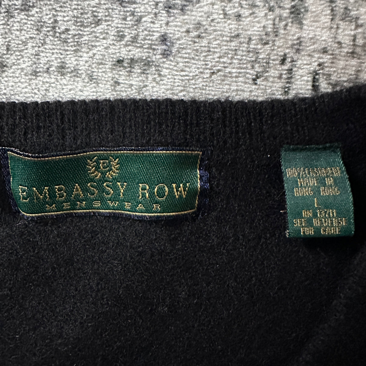 Embassy Row Black V-Neck Raglan Sweater Size L