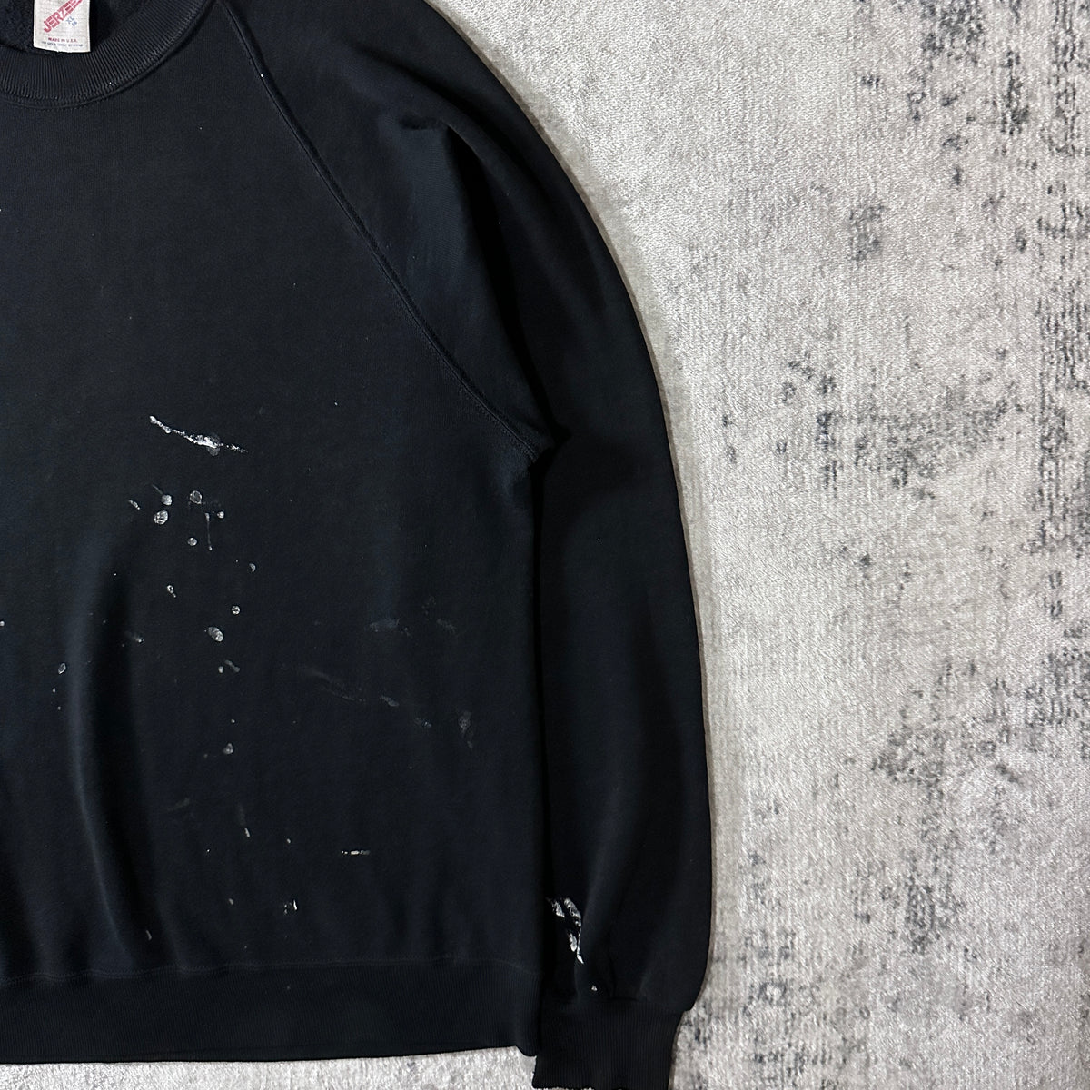 Jerzees Black Raglan Sweatshirt with Paint Made in USA Size XL