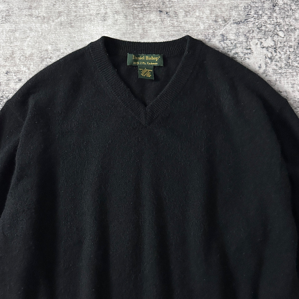 Daniel Bishop Black 2-Ply 100% Cashmere V-Neck Sweater Size L