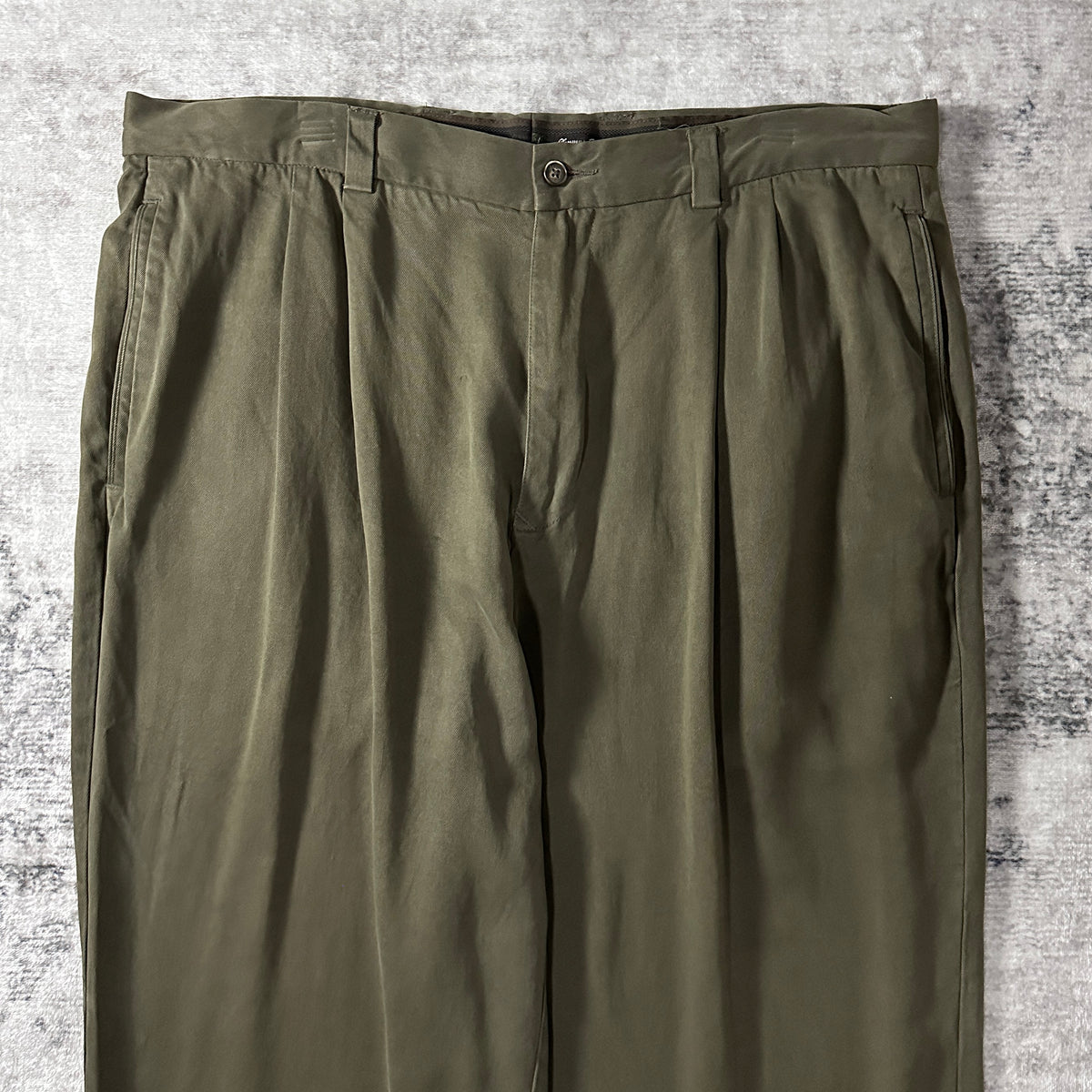 Tommy Bahama Olive 100% Silk Pleated Trousers Size 38x30