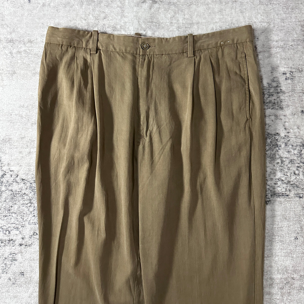 Tommy Bahama Khaki Silk Blend Pleated Trousers Size 38x32