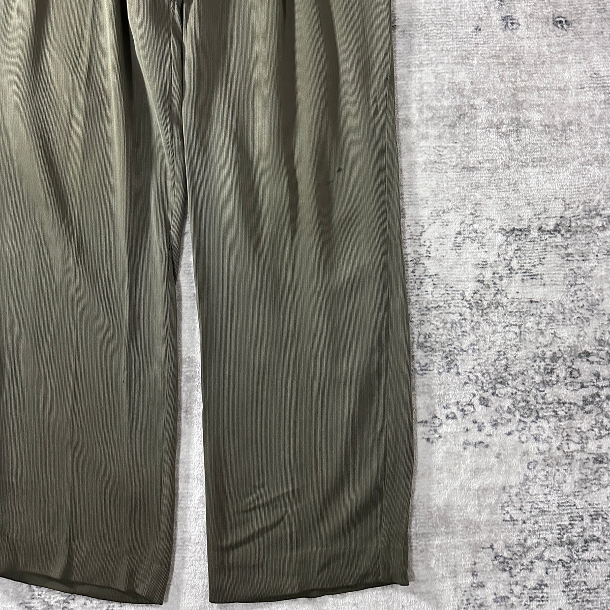 Tommy Bahama Olive Silk Wool Pleated Trousers Size 36