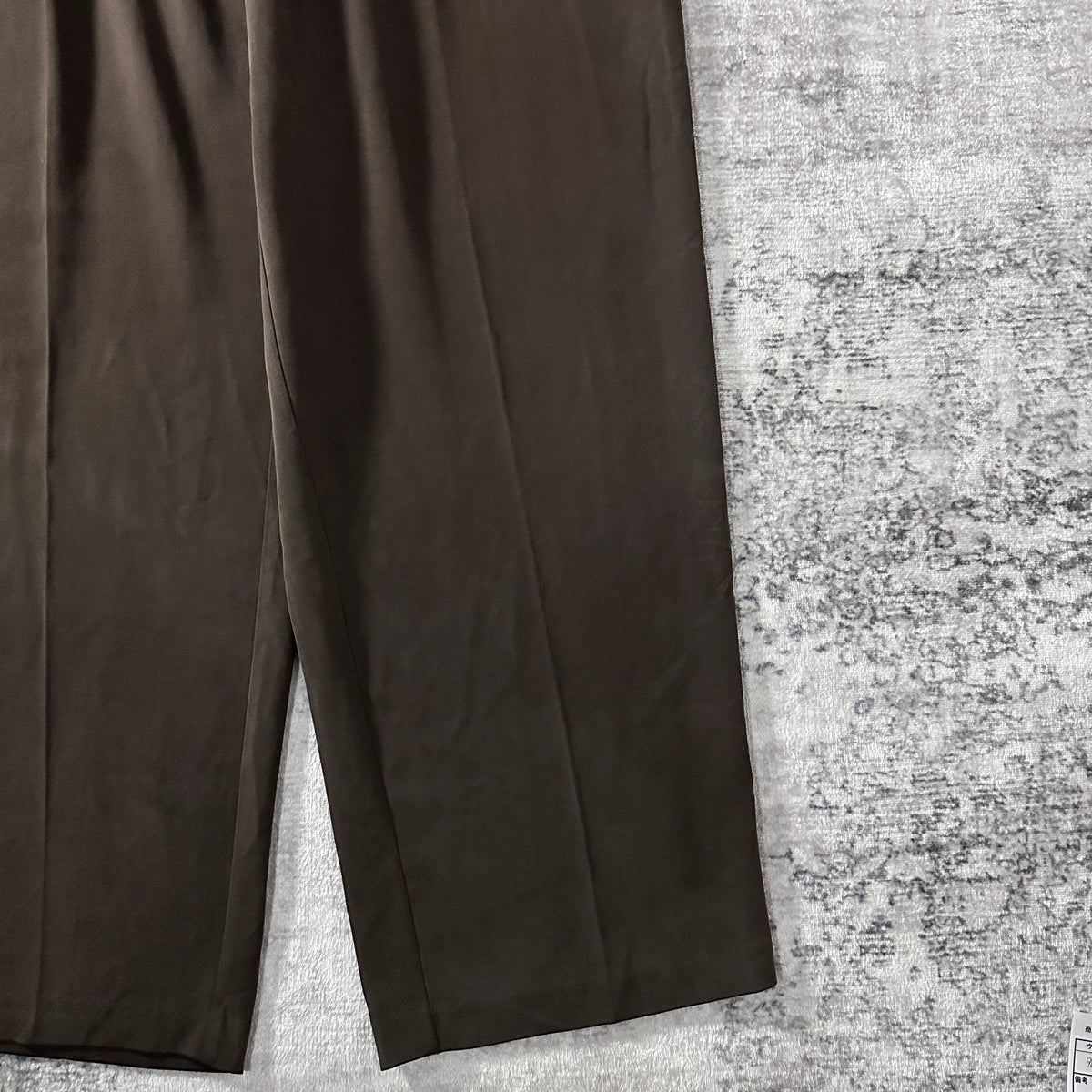 Tommy Bahama Dark Brown 100% Silk Pleated Trousers Size 38x30