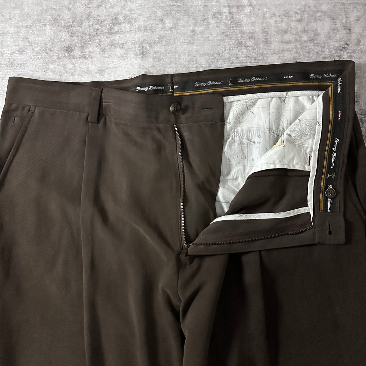 Tommy Bahama Dark Brown 100% Silk Pleated Trousers Size 38x30
