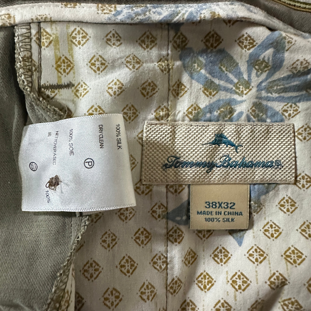 Tommy Bahama Sage 100% Silk Pleated Trousers Size 38x32