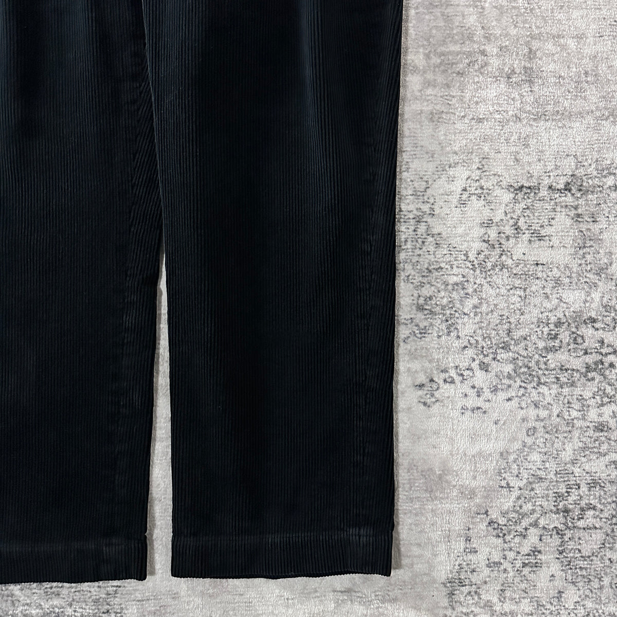 Polo by Ralph Lauren Andrew Pant Black Wide Wale Corduroy Pleated Pants Size W40