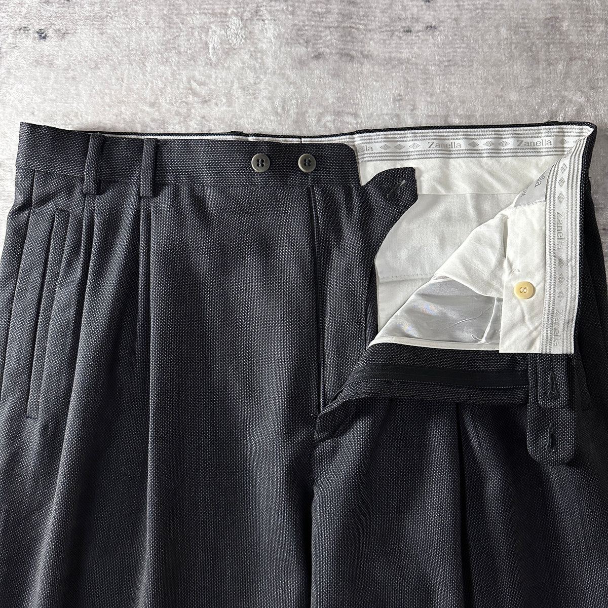 Zanella Black Gray 100% Virgin Wool Pleated Trousers Made in Italy Size 36