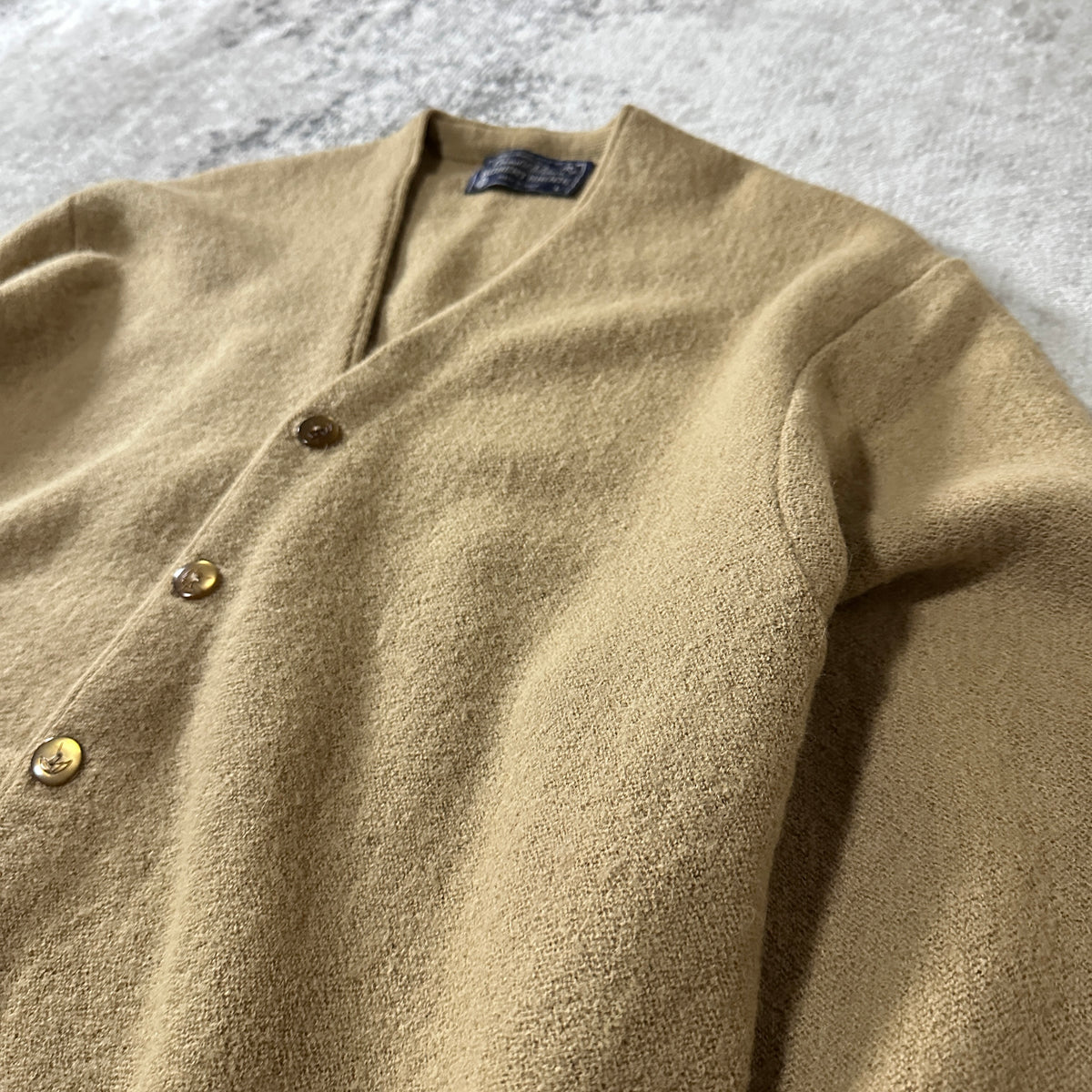 Arnold Palmer by Robert Bruce Beige V-Neck Cardigan Made in USA Size L