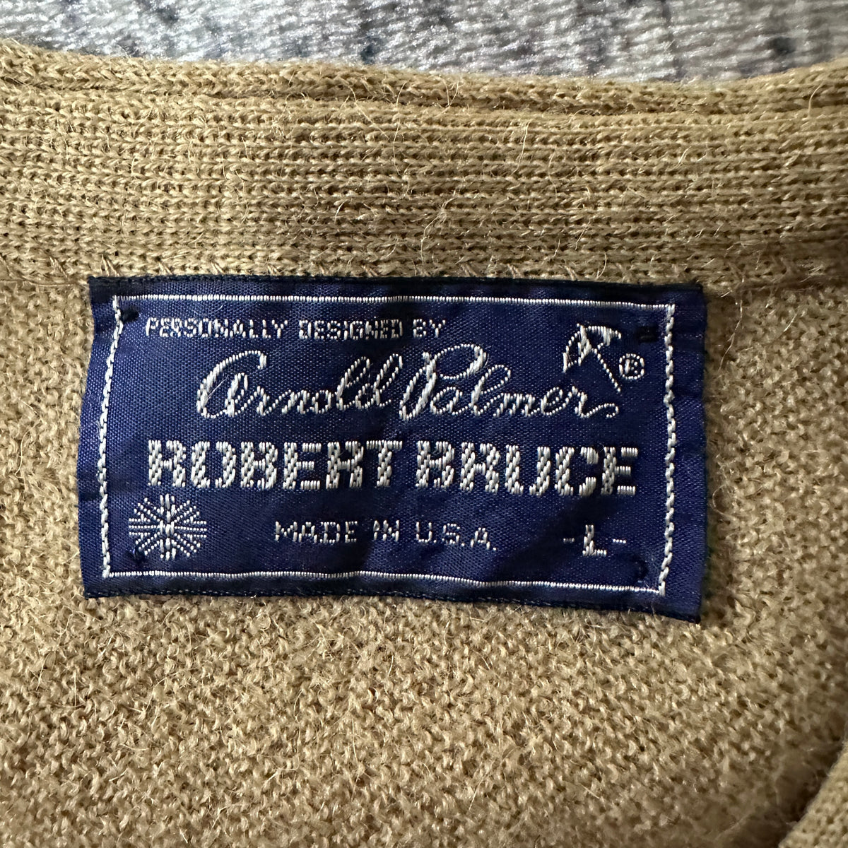 Arnold Palmer by Robert Bruce Beige V-Neck Cardigan Made in USA Size L
